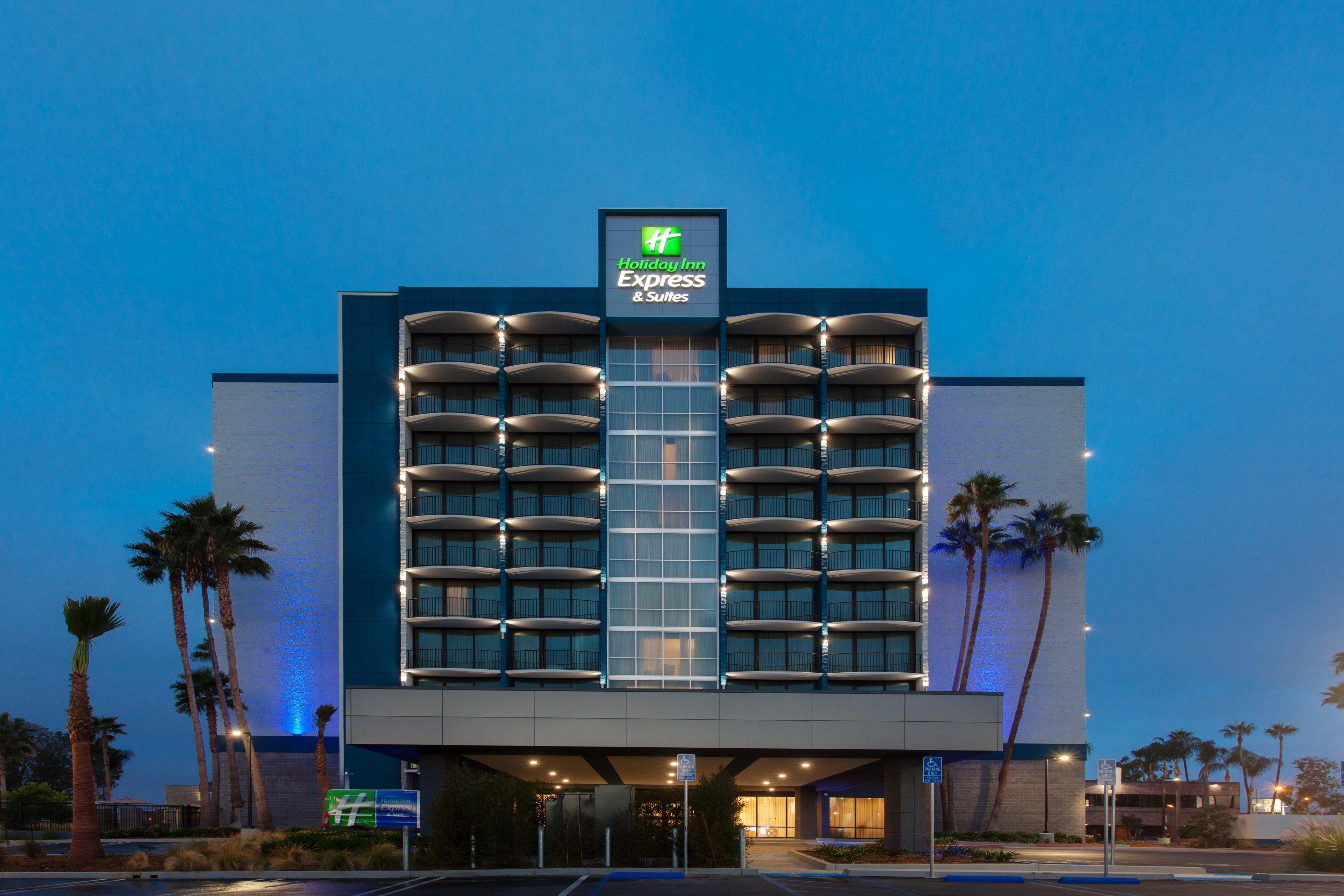 Holiday Inn Express & Suites Santa Ana - Orange County By Ihg Esterno foto